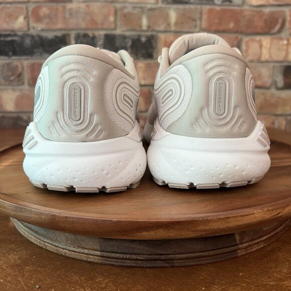 Brooks Ariel GTS 23 Supportive Cream Womens 8.5 2E Road Running Shoes Sneakers - Picture 8 of 16